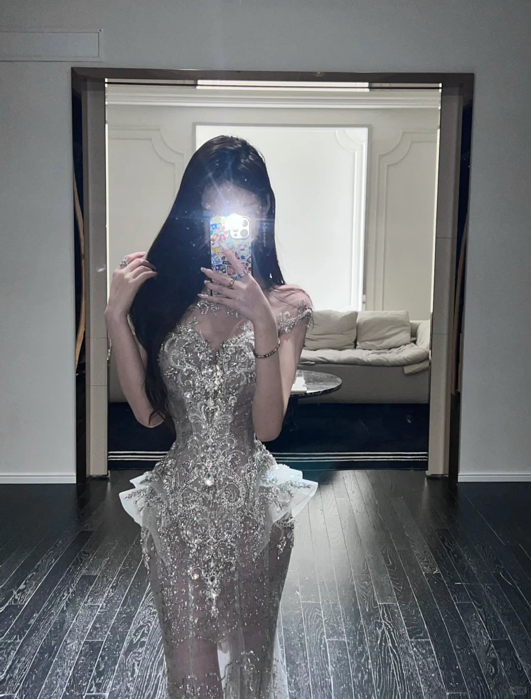 Robe de bal longue élégante en tulle à sequins et à encolure dégagée style sirène C1263