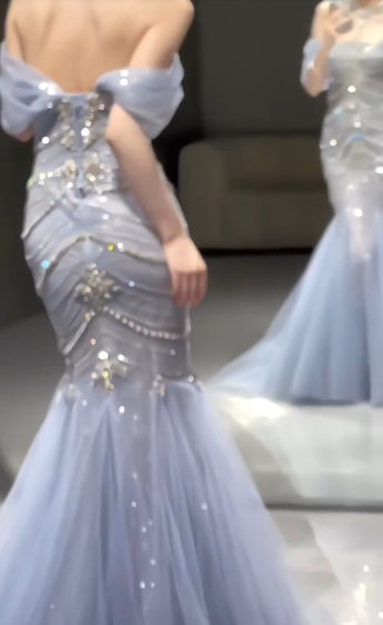 Elegant Mermaid Off The Shoulder Blue Tulle Prom Dresses C1262