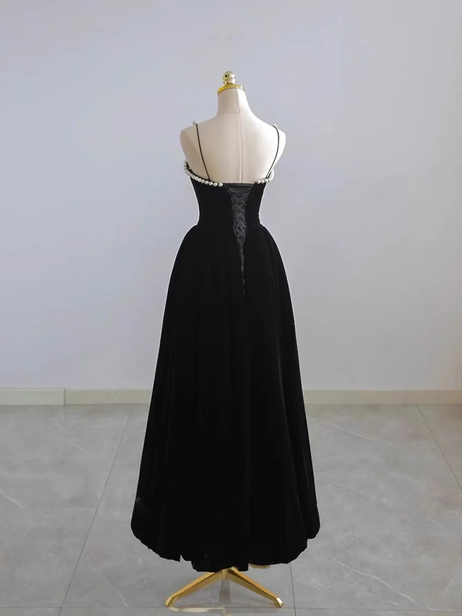Simple A line Knee Length Sleeveless Velvet Black Prom Dress B015