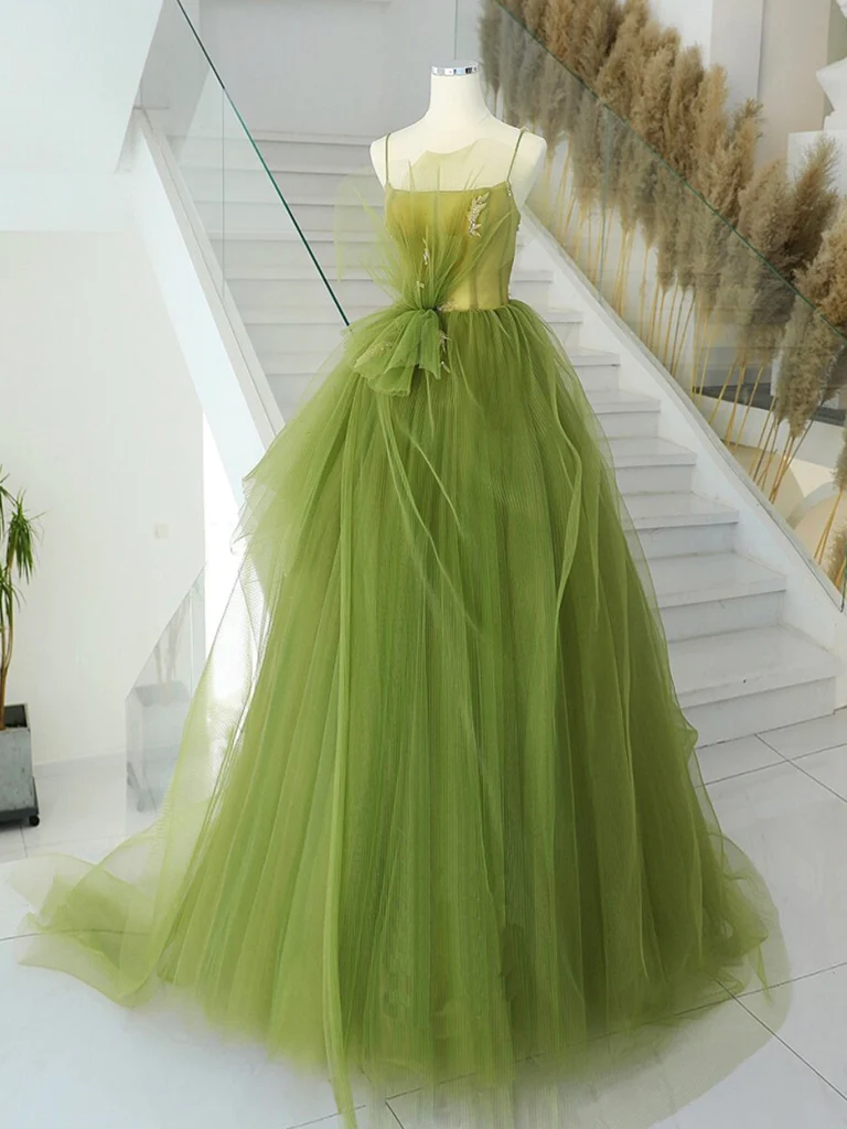 Robe de bal longue en tulle vert trapèze B050