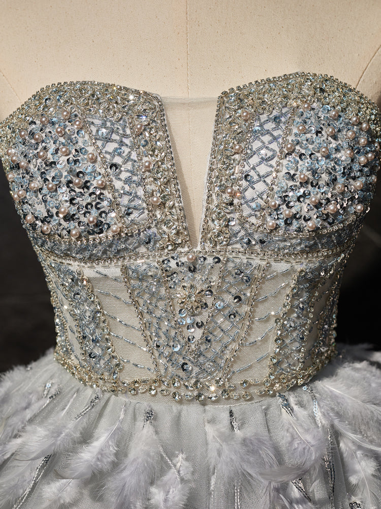 Robes de soirée en plumes de perles de tulle à col en coeur gris B078