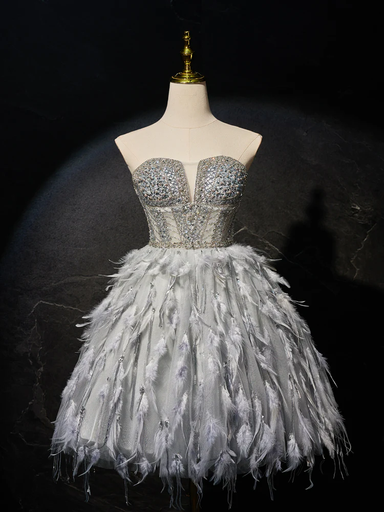 Robes de soirée en plumes de perles de tulle à col en coeur gris B078
