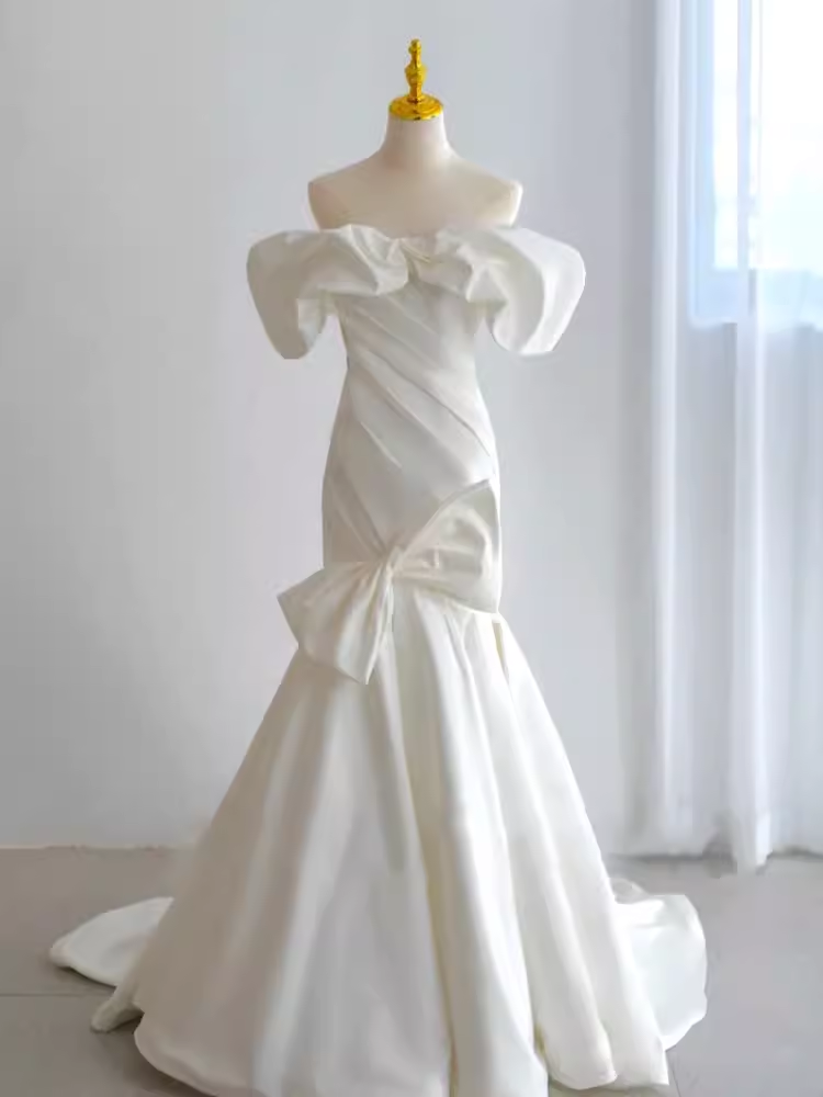 Vintage sirène hors de l'épaule décolleté blanc longues robes de mariée C111