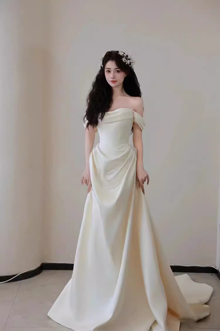 Vintage A line Off The Shoulder White Wedding Dress With Short Sleeves C1464