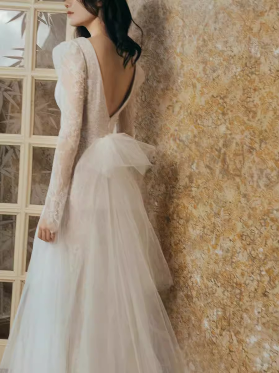 Chic Mermaid V Neckline Lace White Wedding Dress With Long Sleeves C1471