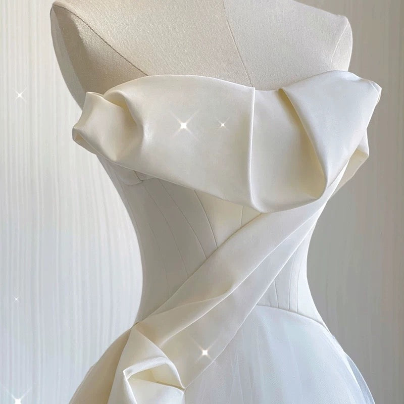 Chic Ball Gown Sweetheart Satin Long White Wedding Dresses C1682