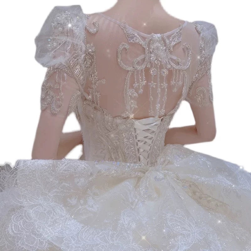 Dreamy Ball Gown Scoop Neckline White Lace Long Wedding Dresses With Beads C1792