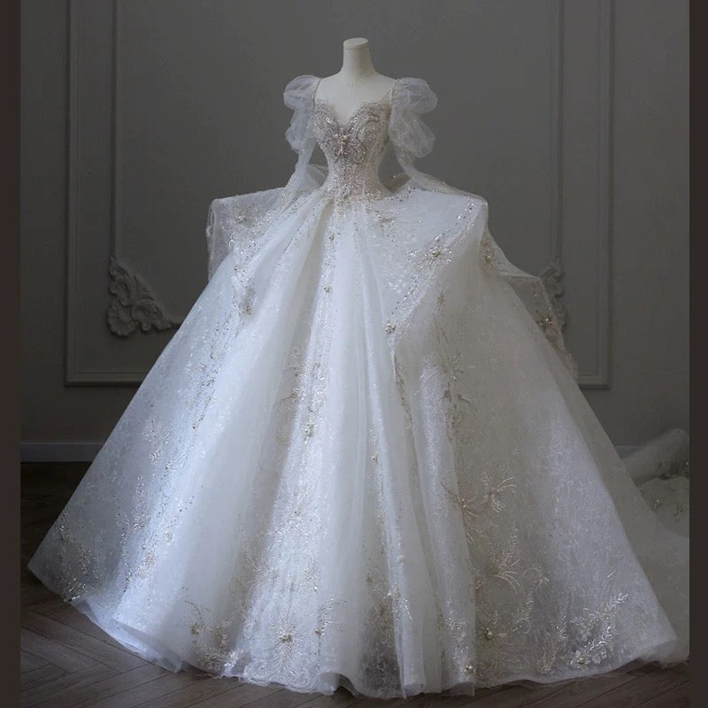Dreamy Ball Gown Sweetheart Long Sleeves White Lace Wedding Dresses With Beads C1795
