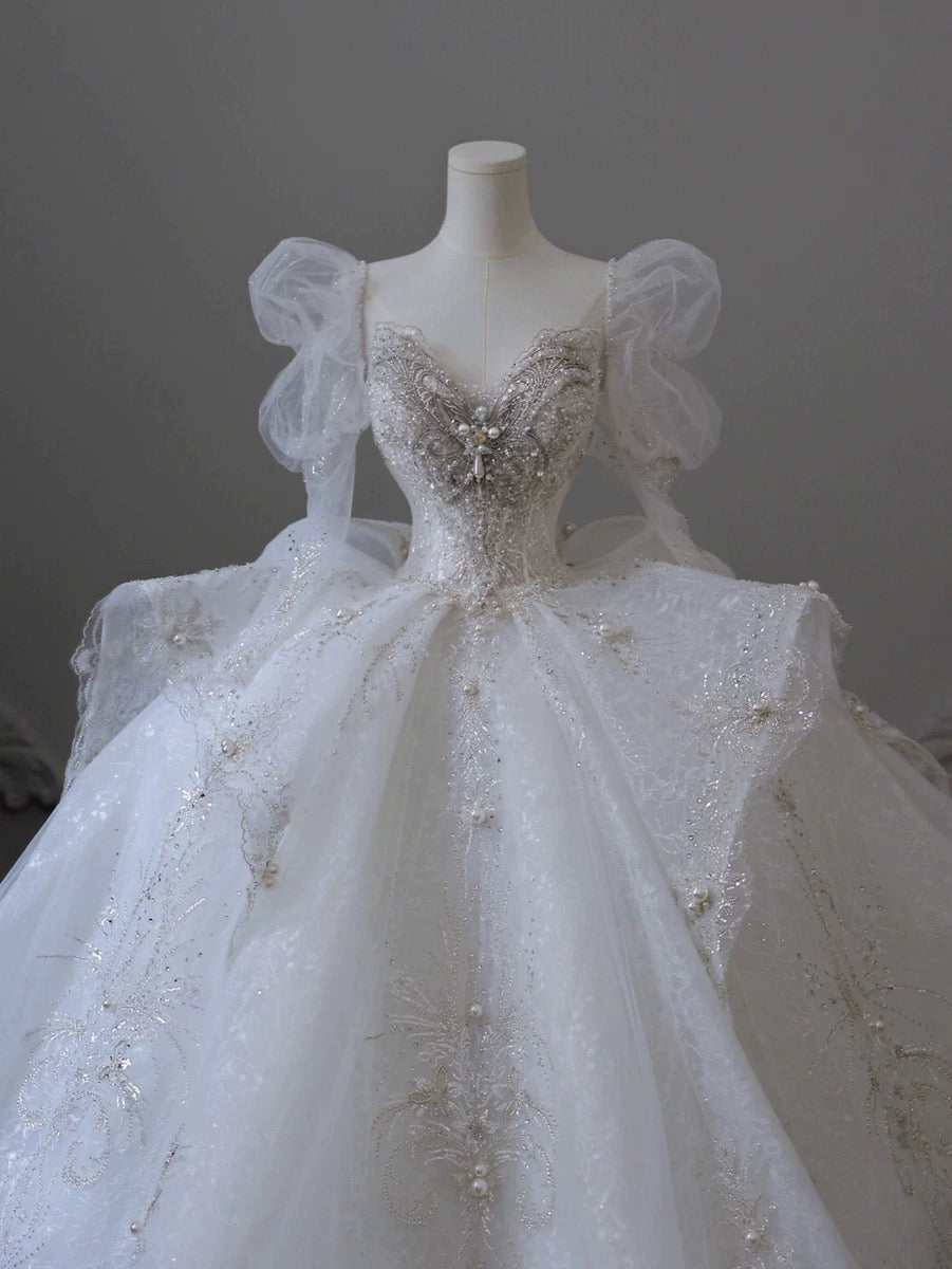Dreamy Ball Gown Sweetheart Long Sleeves White Lace Wedding Dresses With Beads C1795