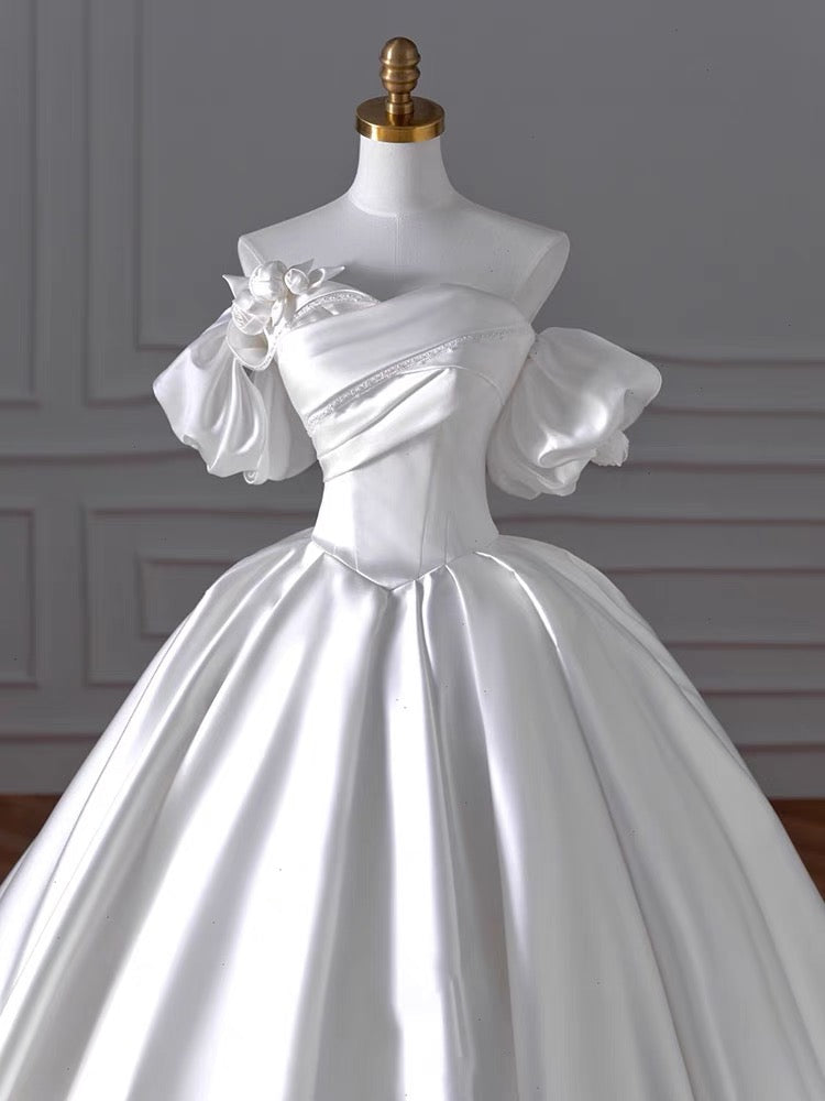 Timeless Ball Gown Sweetheart Long Puffy Sleeves Satin Wedding Dresses With Flowers C1799