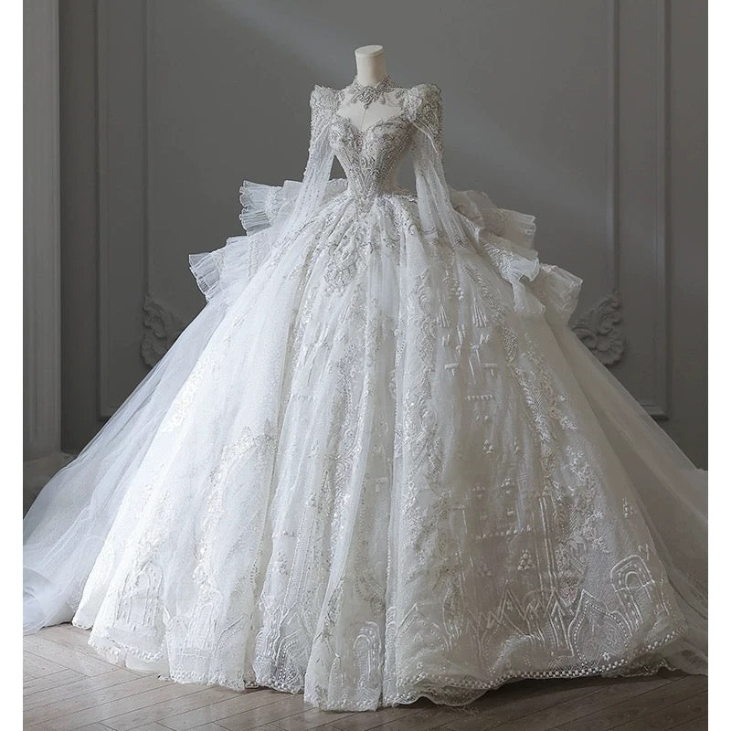 Dreamy Ball Gown Sweetheart Long Sleeves White Lace Wedding Dresses With Beads C1801