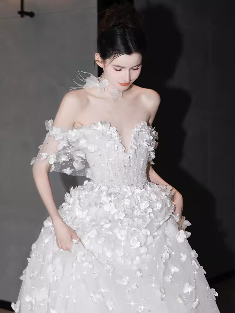 Robe de bal princesse hors de l'épaule Tulle fleurs longues robes de mariée C200