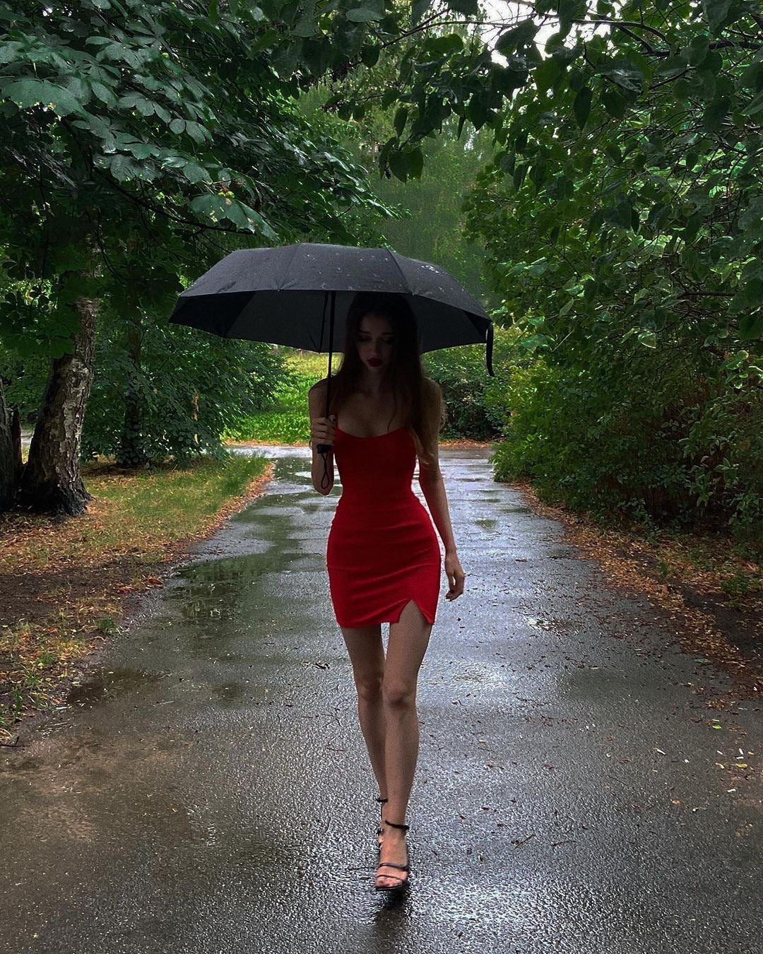 Robe de soirée courte rouge à bretelles spaghetti et gaine simple pour 21e anniversaire C2085