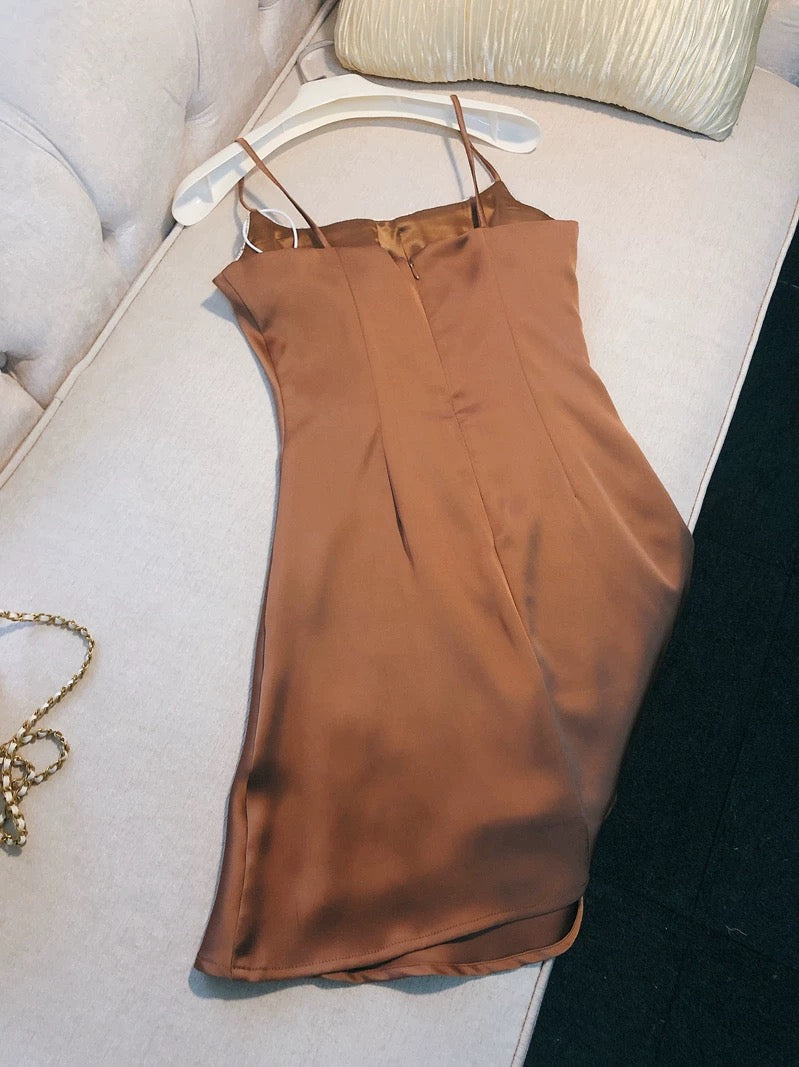 Robe de soirée courte marron à bretelles simples en forme de A pour 18e anniversaire C2176