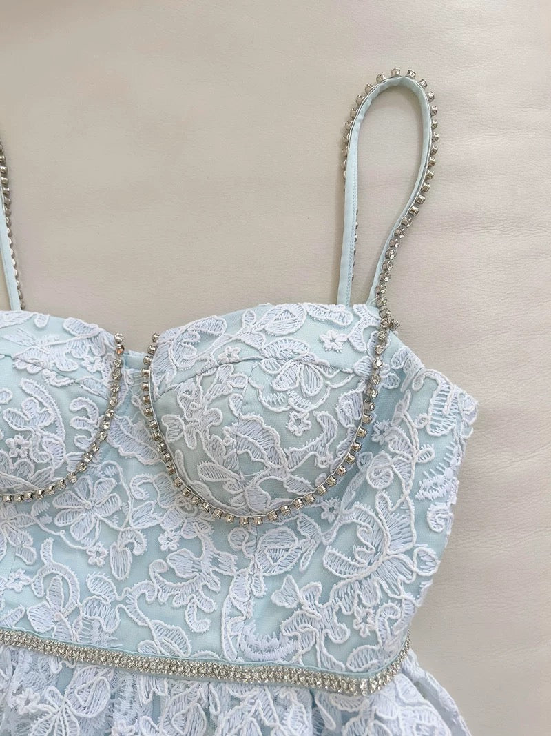 Robe de soirée courte en dentelle bleu ciel clair à bretelles spaghetti modeste, tenue d'anniversaire C2256