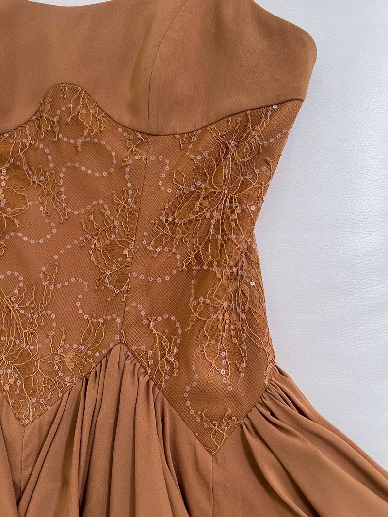 Robe de soirée courte en dentelle marron à bretelles spaghetti modestes, tenue d'anniversaire C2257