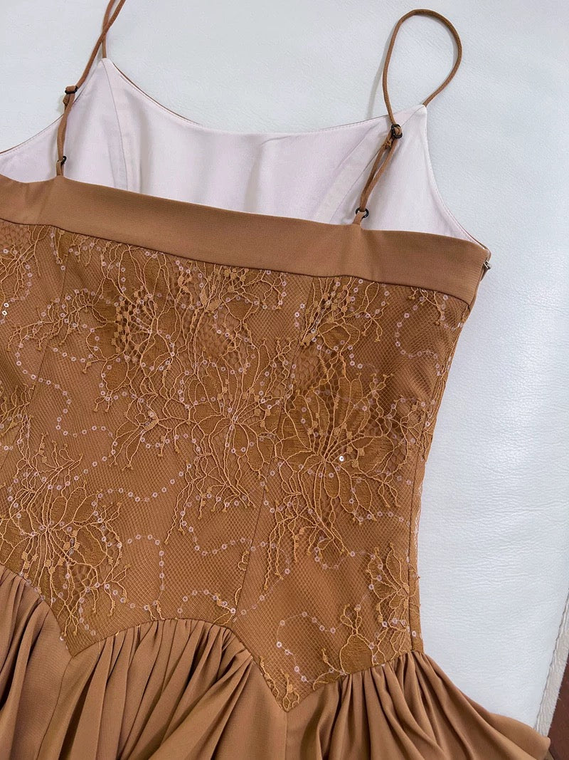 Robe de soirée courte en dentelle marron à bretelles spaghetti modestes, tenue d'anniversaire C2257