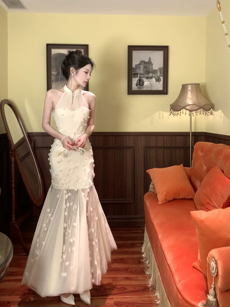 Robe de soirée sexy en tulle blanc à col haut et sirène modeste à fleurs C2359