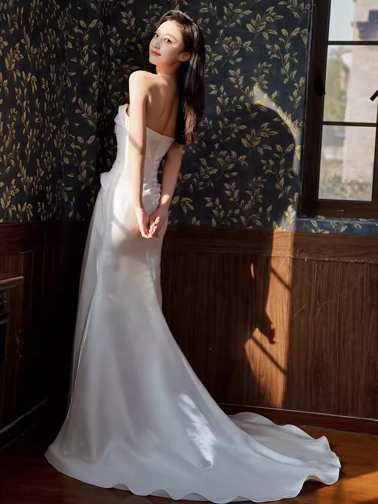 Simple Mermaid Sweetheart Satin Ruffles Long White Slit Wedding Dresses C245