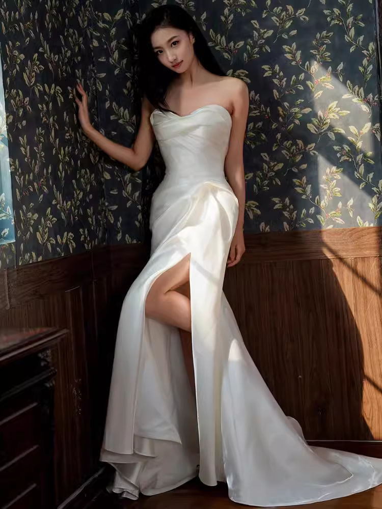 Simple Mermaid Sweetheart Satin Ruffles Long White Slit Wedding Dresses C245