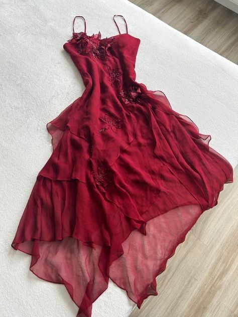 Robe de soirée sexy en mousseline de soie bordeaux à bretelles spaghetti sans manches C2496