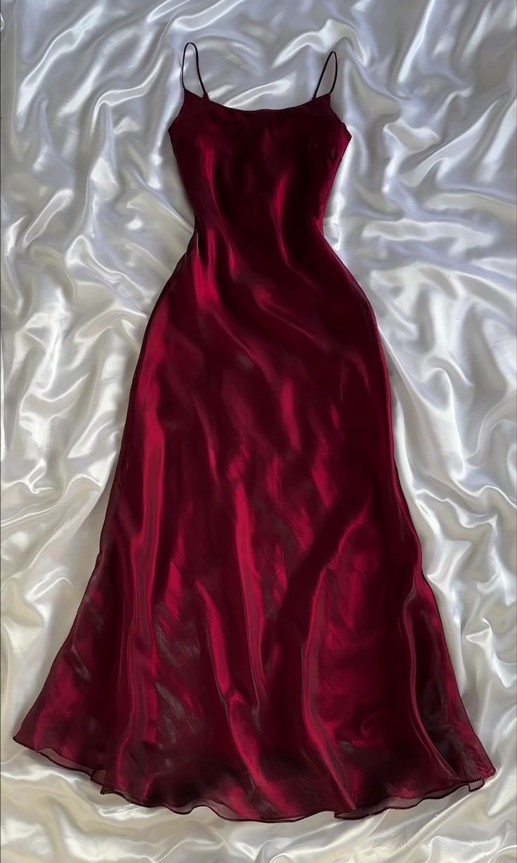 Robe de soirée sexy à bretelles spaghetti sans manches bordeaux C2501