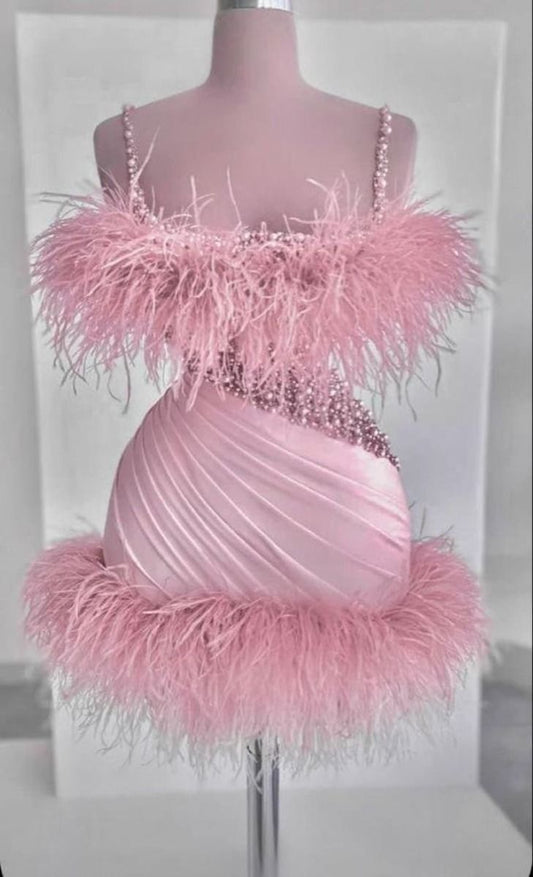 Robe de soirée courte en satin rose à bretelles spaghetti et gaine sexy C2609