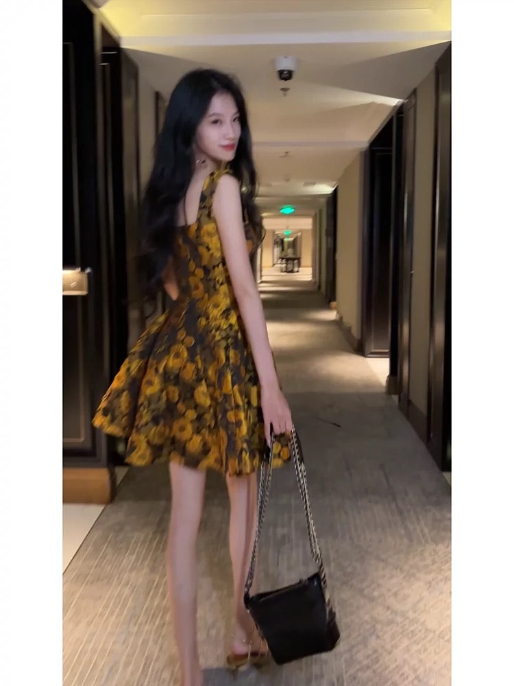 Robe de bal d'anniversaire 16 ans à bretelles jaune à fleurs, robe de soirée courte en satin, mini robe de soirée C2680