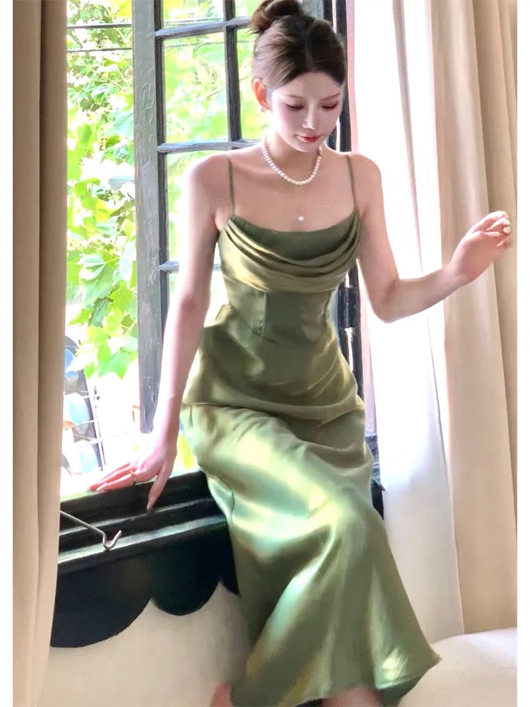 Superbe robe de soirée sirène à bretelles spaghetti verte C2685