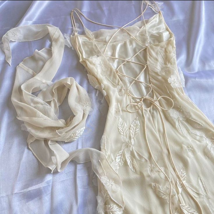 Elegant Sheath Spaghetti Straps Long Ivory Backless Prom Dresses Evening Dress C3010