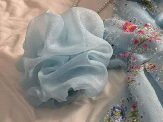 Robe de soirée élégante en organza bleu à manches courtes bouffantes et décolleté carré en A C3189