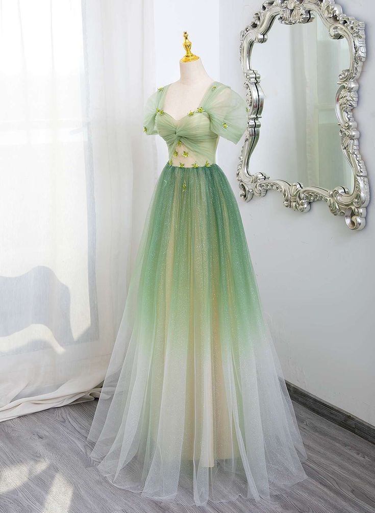 Robe de soirée élégante en tulle vert ombré à manches courtes et décolleté en cœur, coupe trapèze, robe de bal, robe de soirée C3202