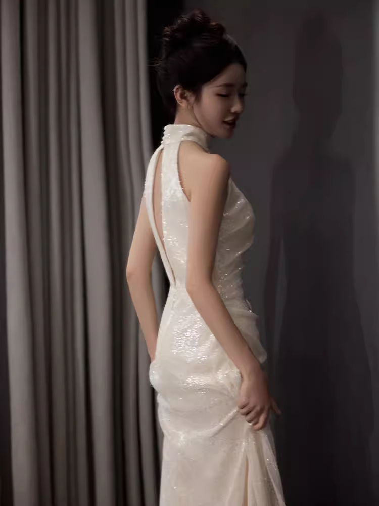 Robe de bal longue sirène blanche, décolleté haut, Vintage, C32