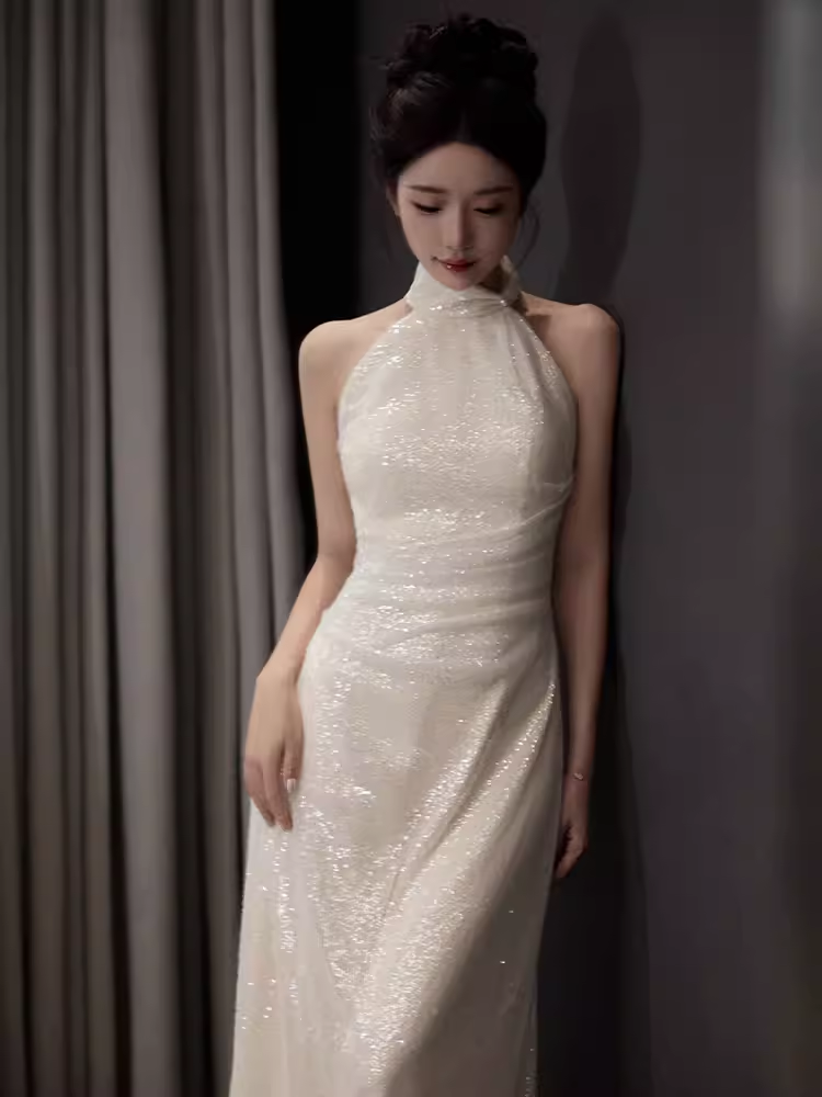 Robe de bal longue sirène blanche, décolleté haut, Vintage, C32