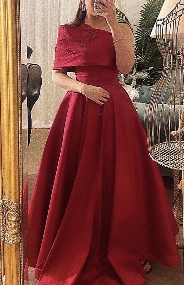 Robe de soirée longue rouge élégante à une épaule et demi-manches, robe de bal, robe de soirée C3316