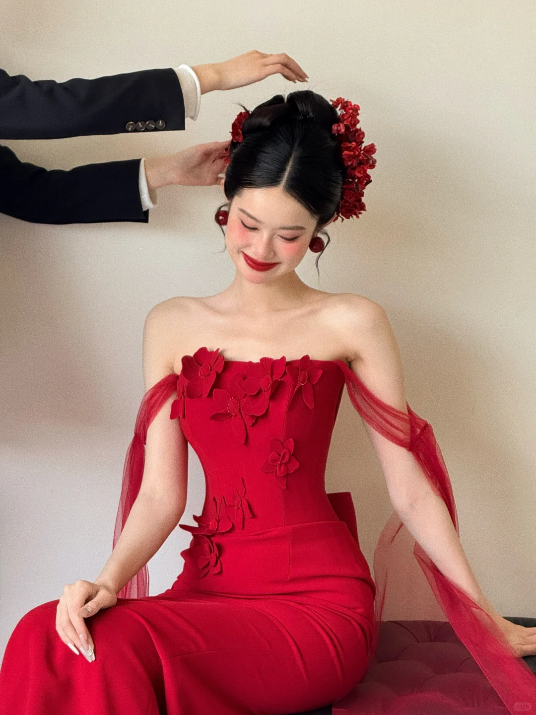 Unique Red Mermaid Off The Shoulder Satin Tulle Applique Long Prom Dresses C3818