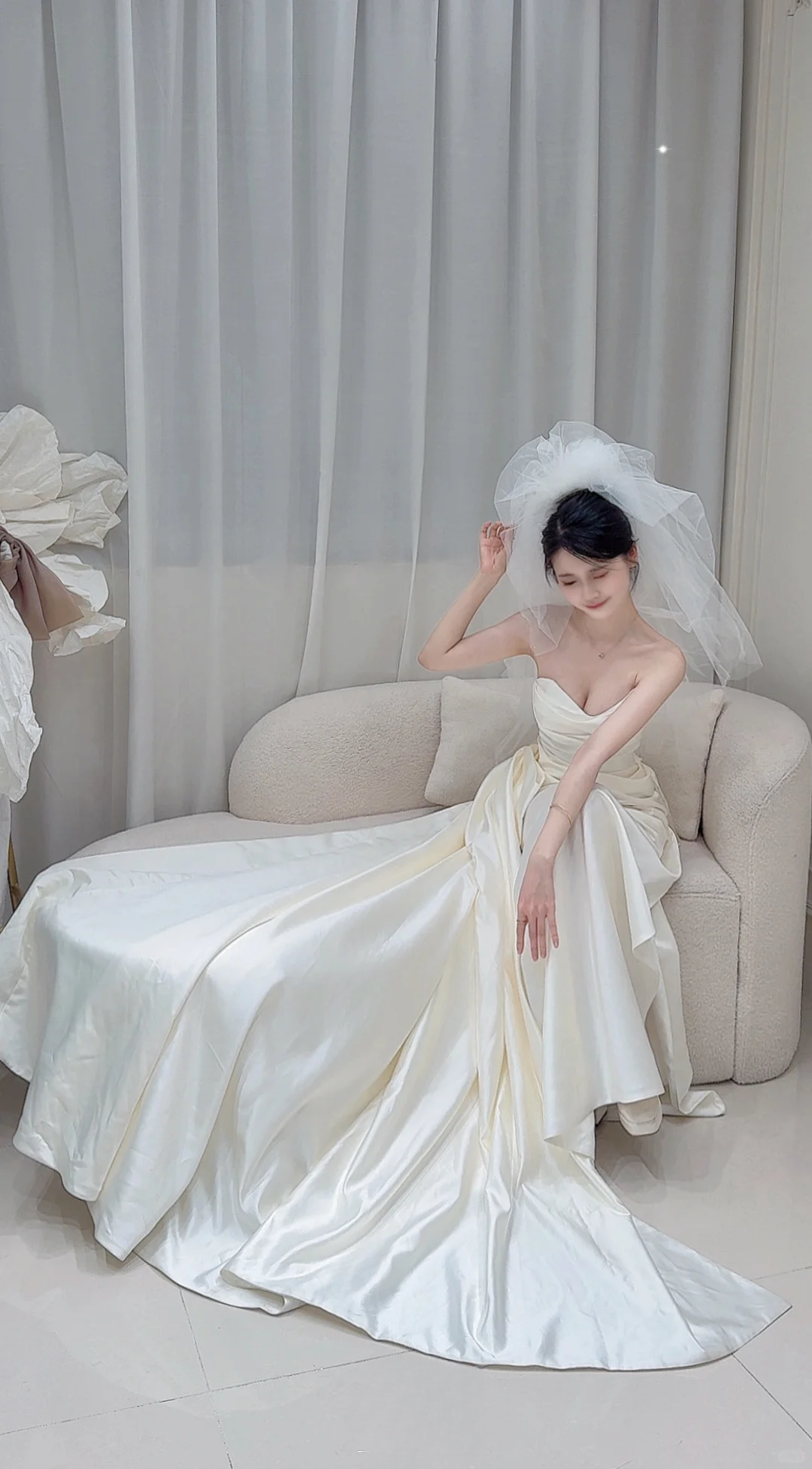 Chic A Line Strapless White Satin Pleated With Veil Long Wedding Dresses C3830