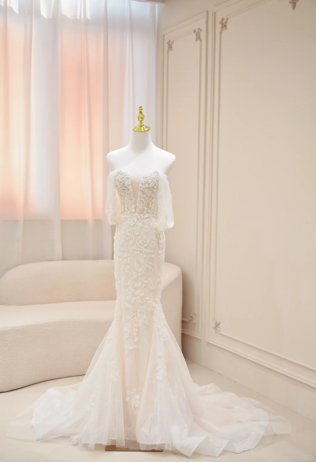 Timeless Mermaid Strapless Tulle Applique Long Sleeves Long Wedding Dresses C3831