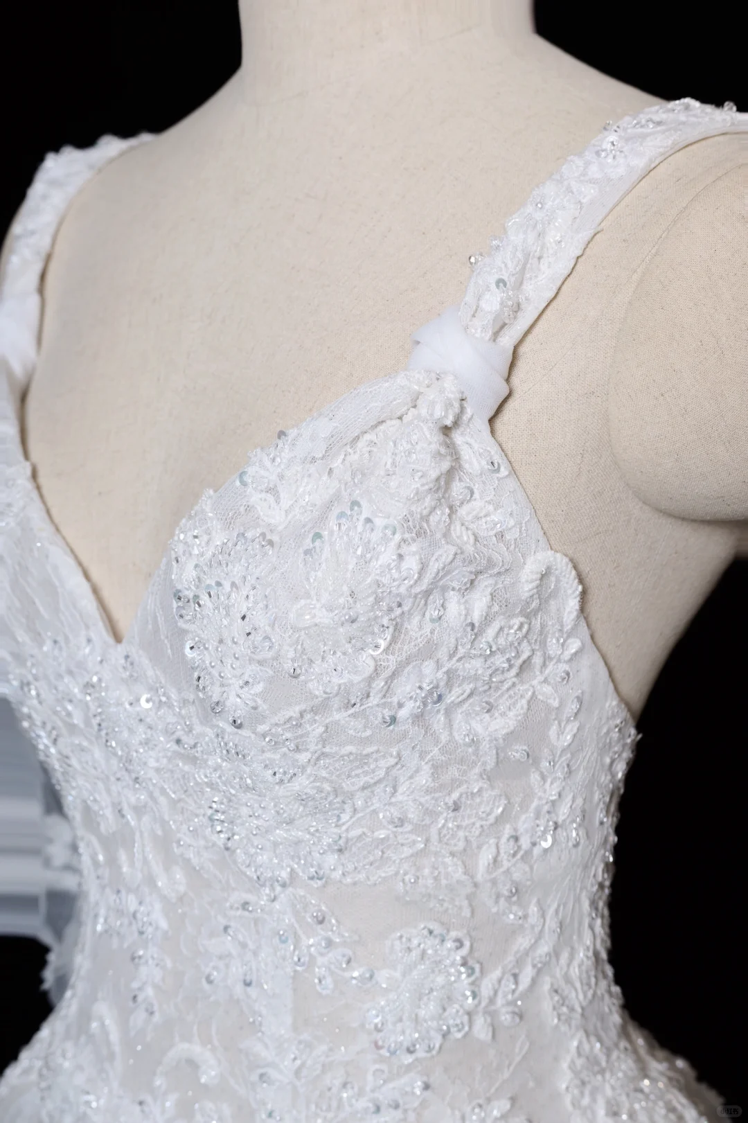 Vintage A Line Spaghetti Straps White Tulle Lace Long Wedding Dresses C3844