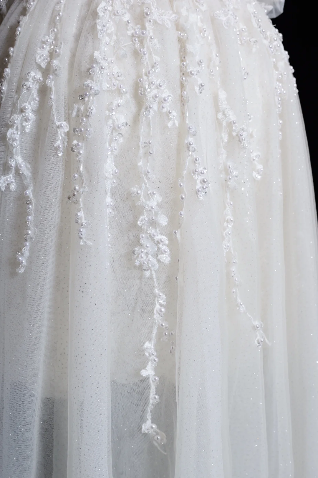 Vintage A Line Spaghetti Straps White Tulle Lace Long Wedding Dresses C3844