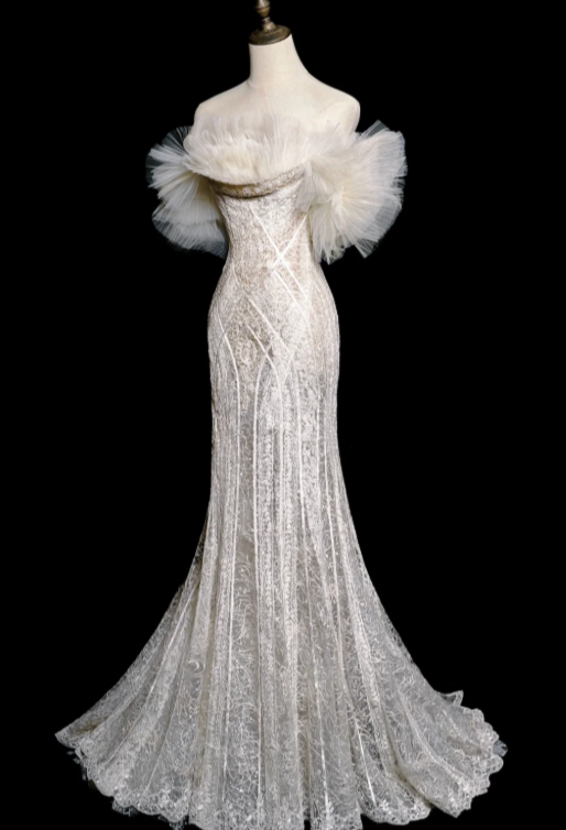 Robe de mariée longue en tulle et dentelle, style sirène, épaules dénudées, unique, C3845