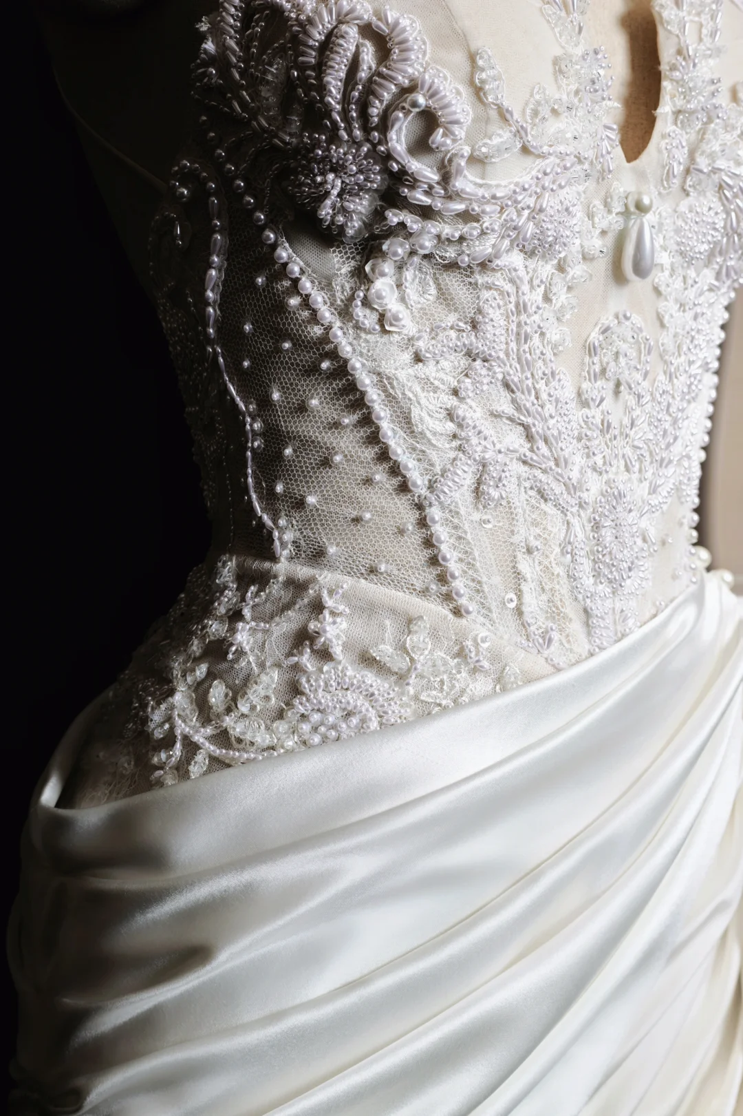 Robe de mariée longue plissée en satin et dentelle, style sirène, vintage, dos nu, C3846