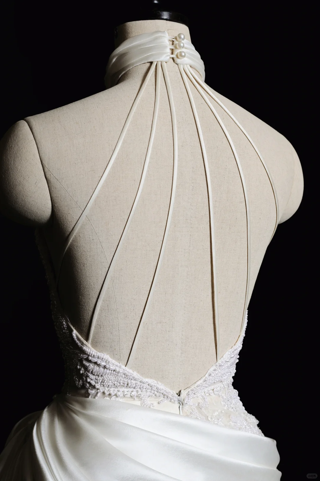 Robe de mariée longue plissée en satin et dentelle, style sirène, vintage, dos nu, C3846