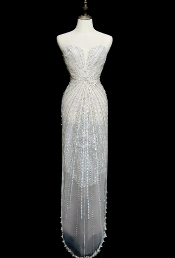 Robe de mariée sirène longue bustier en tulle et perles, effet rêveur, C3848