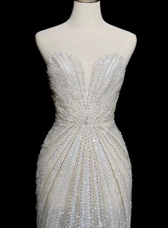 Robe de mariée sirène longue bustier en tulle et perles, effet rêveur, C3848