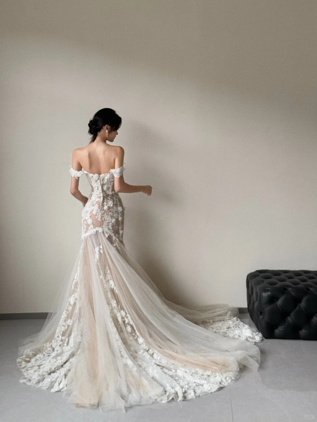Robe de mariée longue élégante en tulle avec appliques et voile, épaules dénudées, style sirène, C3859