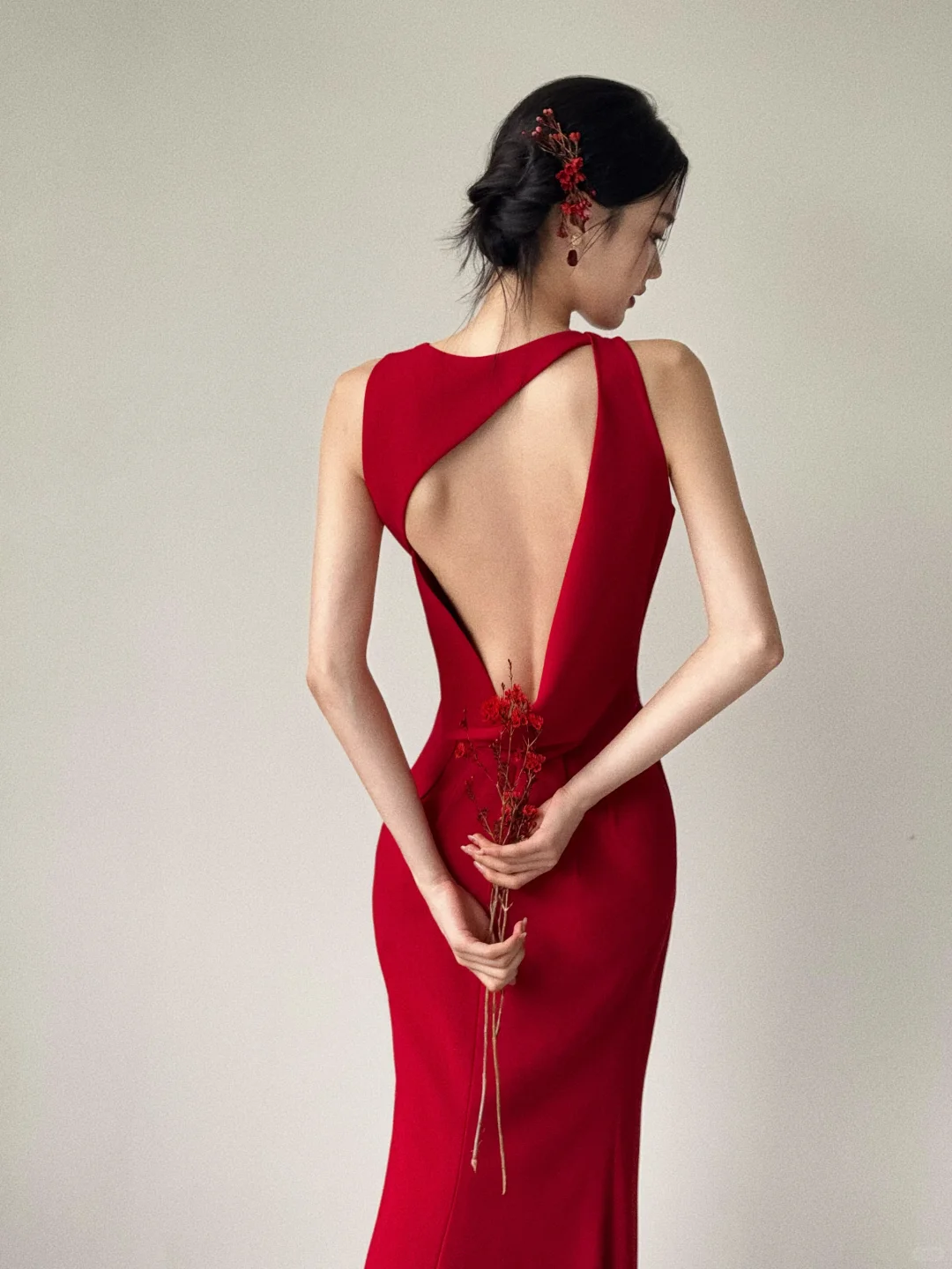 Robe de demoiselle d'honneur longue en satin rouge, style sirène, dos nu, C3865