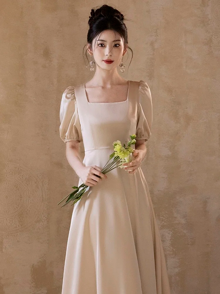 Robe de demoiselle d'honneur longue en satin, coupe trapèze, couleur champagne, élégante, C3881