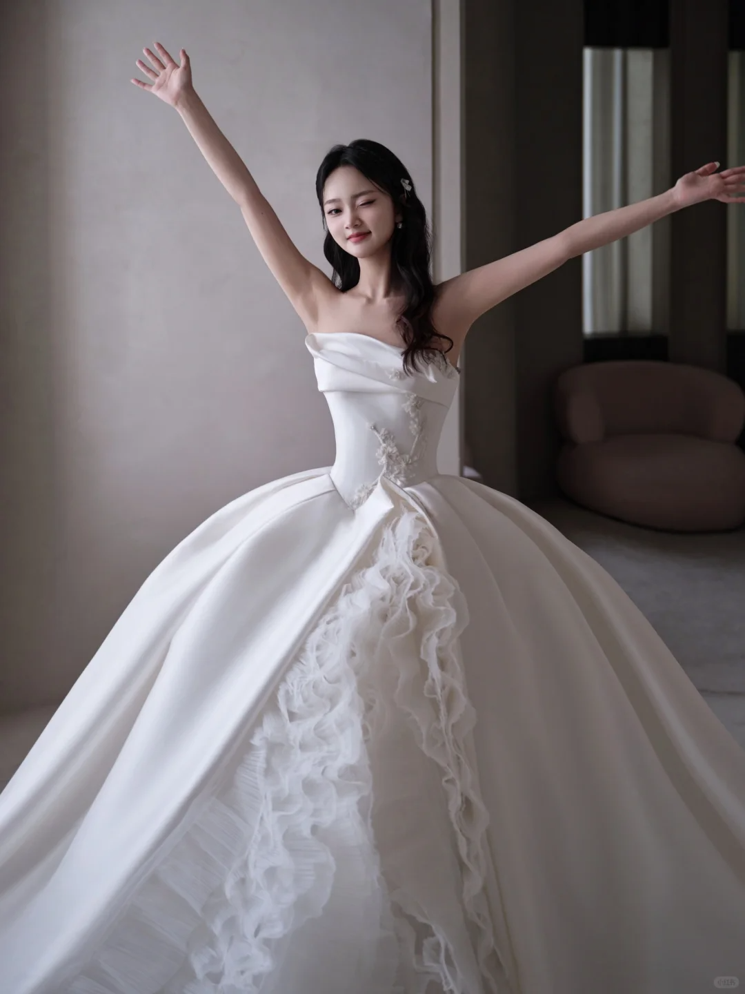 Robe de mariée longue en satin et tulle, sans bretelles, style bal intemporel, C3892