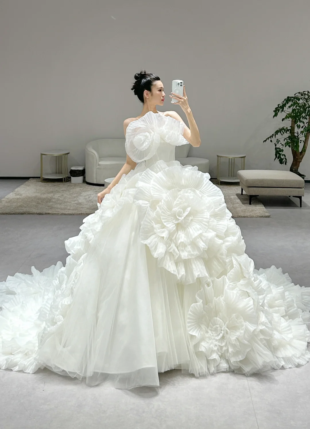 Vintage Ball Gown Strapless Tulle Pleated Long Wedding Dresses C3965